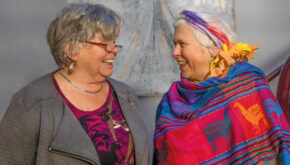 Jutta Schmidt und Carla Schäfer leben im Mehrgenerationenhaus Goethe 43. ©kelling